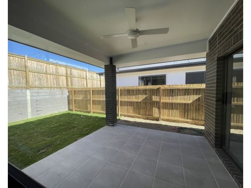 233 Barrams Rd, South Ripley QLD 4306