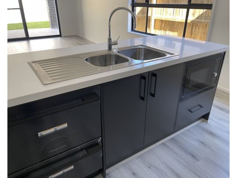 233 Barrams Rd, South Ripley QLD 4306