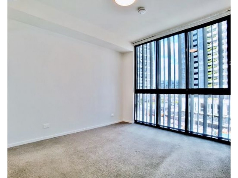 317/30 Festival Place, Newstead QLD 4006
