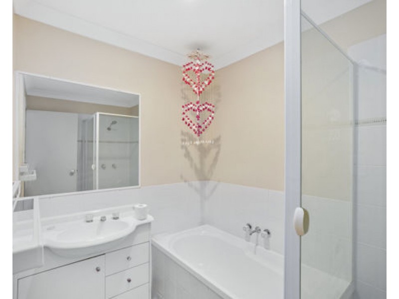 49/2 Studio Drive, Pacific Pines QLD 4211