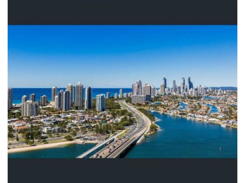 1110/2 Como Crescent, Southport QLD 4215