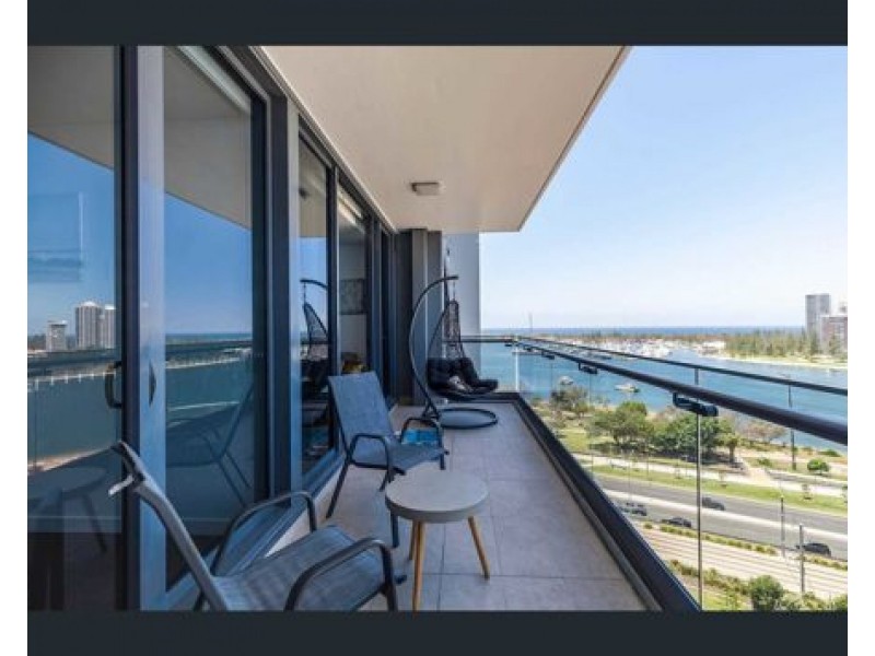 1110/2 Como Crescent, Southport QLD 4215