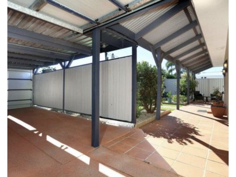 67 Jacaranda Avenue, Hollywell QLD 4216