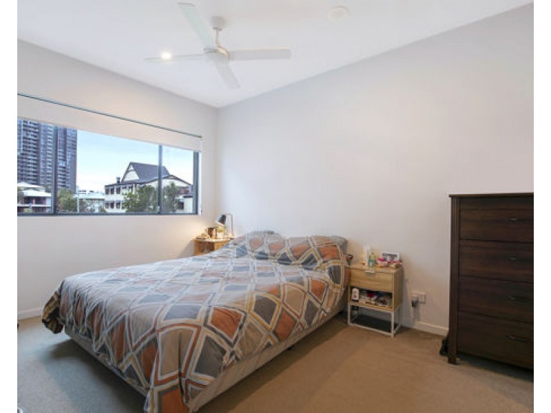 Unit 304, 11 Andrews Street, Southport QLD 4215