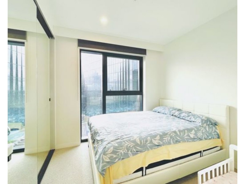 1105/8 Pearl river road, Docklands VIC 3008