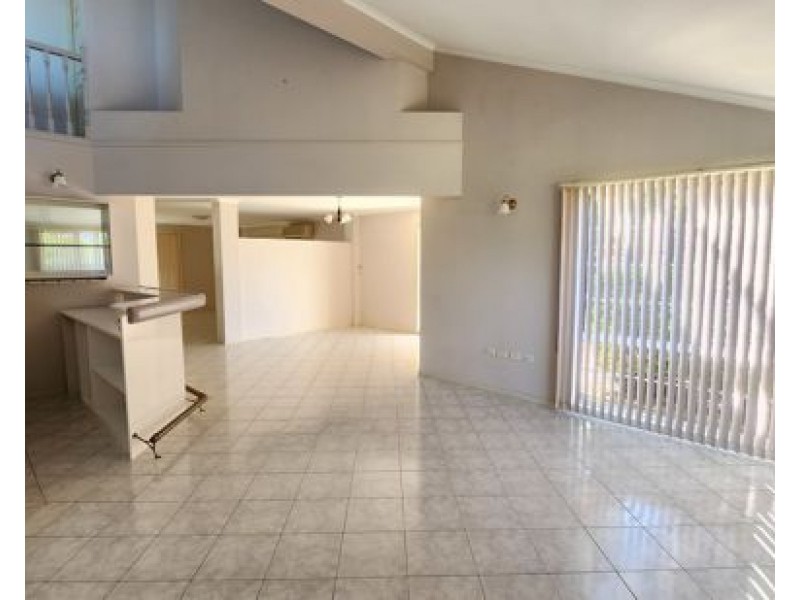 12 Calliandra Place, Sinnamon Park QLD 4073