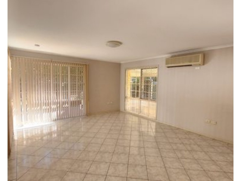 12 Calliandra Place, Sinnamon Park QLD 4073