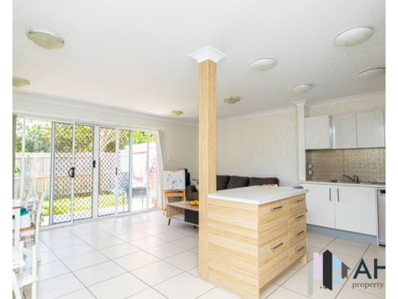 17/22 Yulia Street, Coombabah QLD 4216