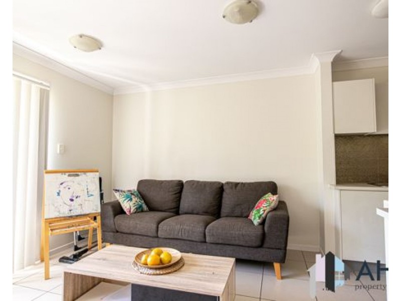 17/22 Yulia Street, Coombabah QLD 4216