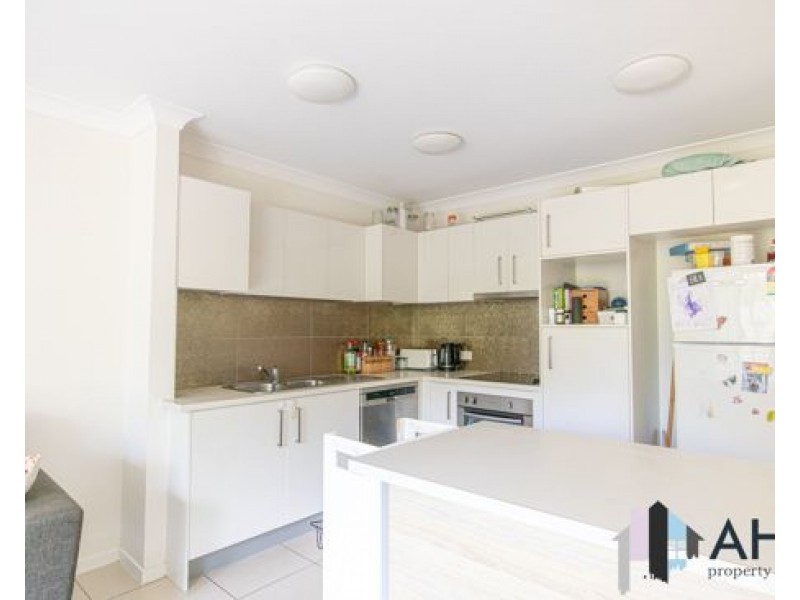 17/22 Yulia Street, Coombabah QLD 4216