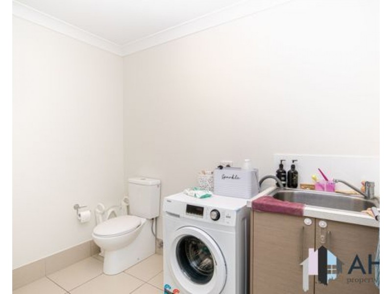 17/22 Yulia Street, Coombabah QLD 4216