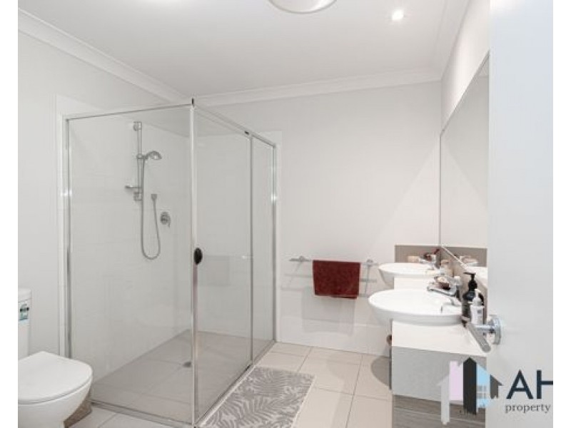 17/22 Yulia Street, Coombabah QLD 4216