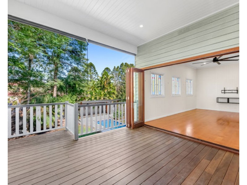 10 Crawford Rd, Chelmer QLD 4068