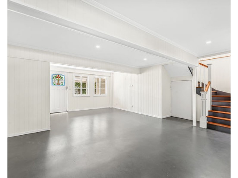 10 Crawford Rd, Chelmer QLD 4068