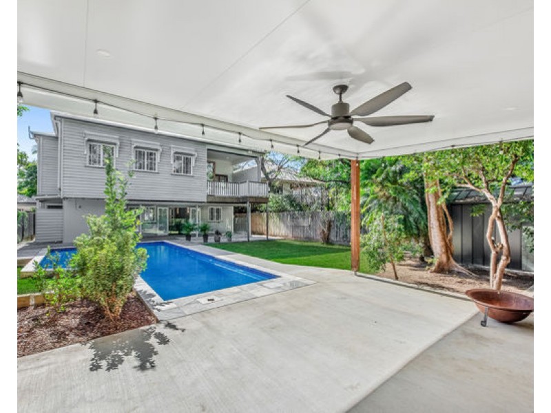 10 Crawford Rd, Chelmer QLD 4068