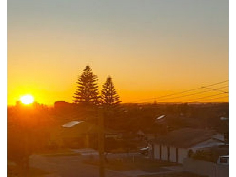 8 Julia Street, Waikiki WA 6169