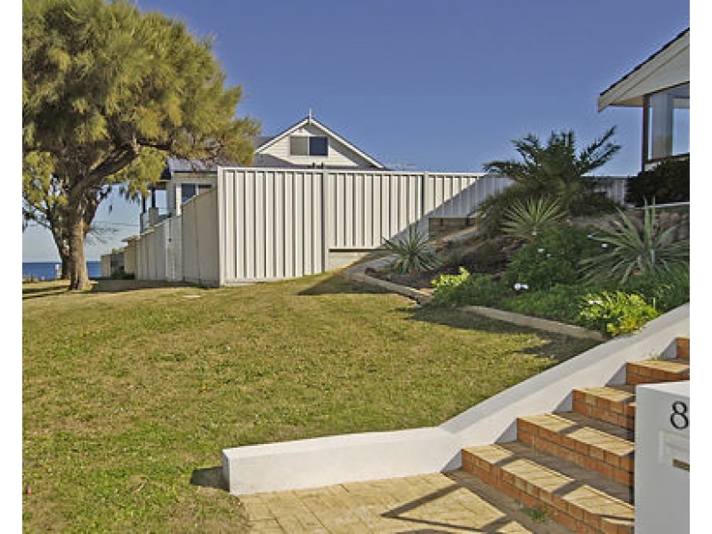 8 Julia Street, Waikiki WA 6169