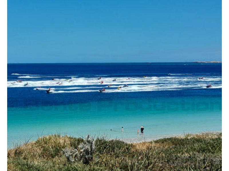 8 Julia Street, Waikiki WA 6169