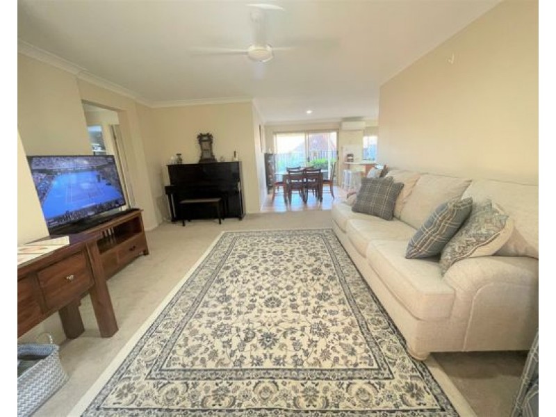 62 COORA ST, Wishart QLD 4122