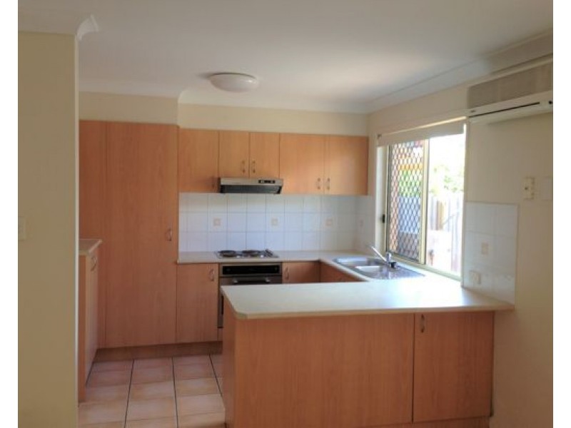 62 COORA ST, Wishart QLD 4122