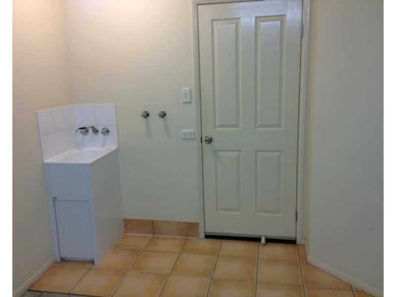 62 COORA ST, Wishart QLD 4122