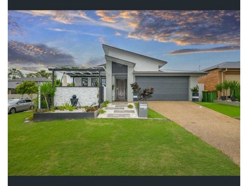 12 Aspen way, Arundel QLD 4214