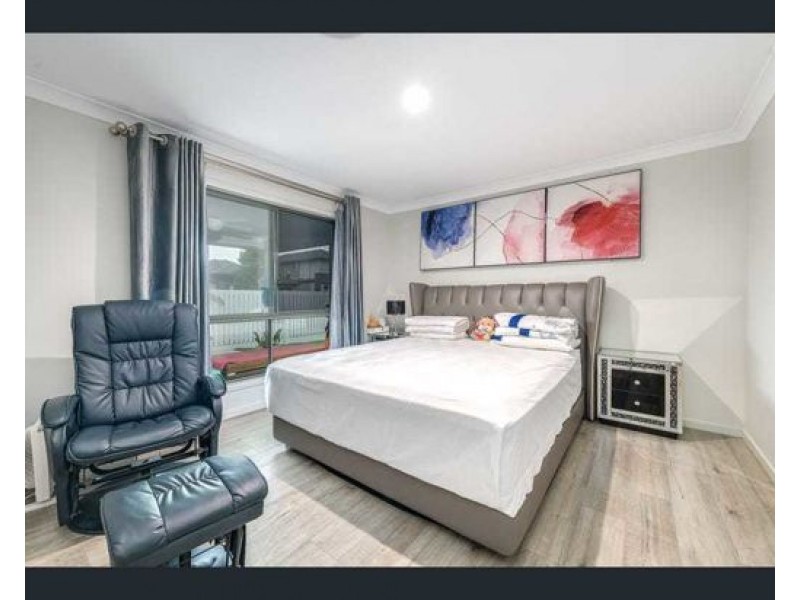 12 Aspen way, Arundel QLD 4214
