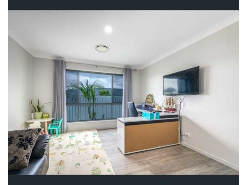 12 Aspen way, Arundel QLD 4214