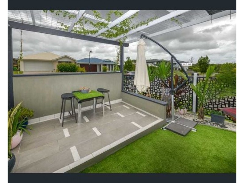 12 Aspen way, Arundel QLD 4214
