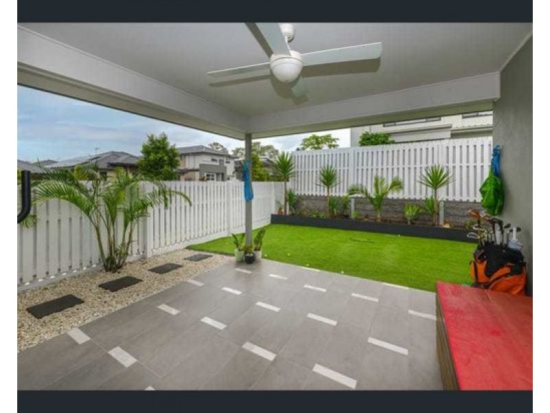 12 Aspen way, Arundel QLD 4214