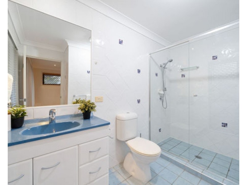 8 Fitzalan Circuit, Arundel QLD 4214