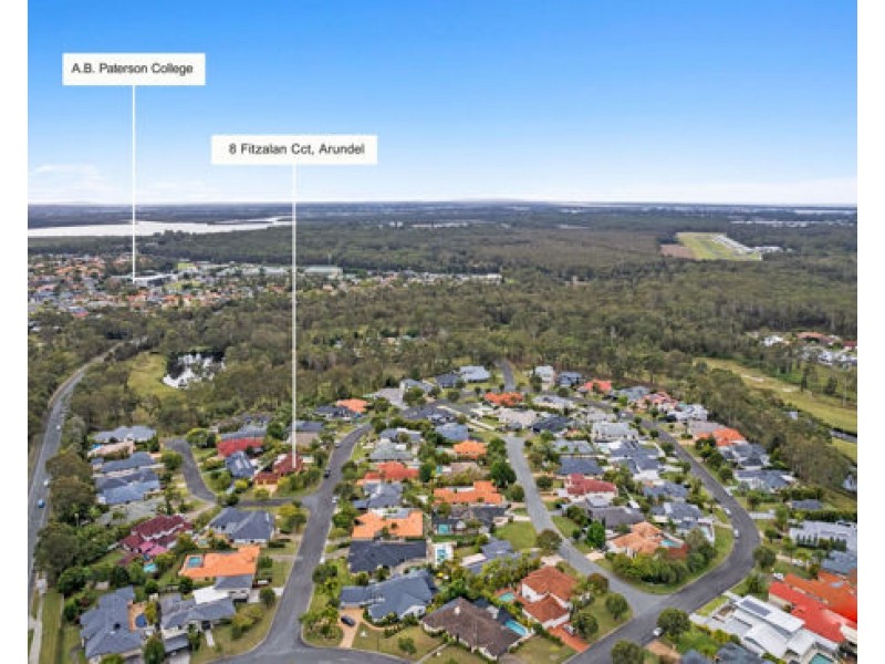 8 Fitzalan Circuit, Arundel QLD 4214