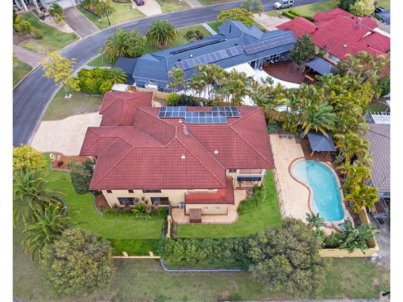 8 Fitzalan Circuit, Arundel QLD 4214