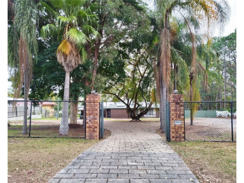 13 richards st, Loganlea QLD 4131