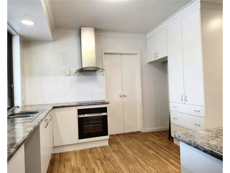 13 richards st, Loganlea QLD 4131