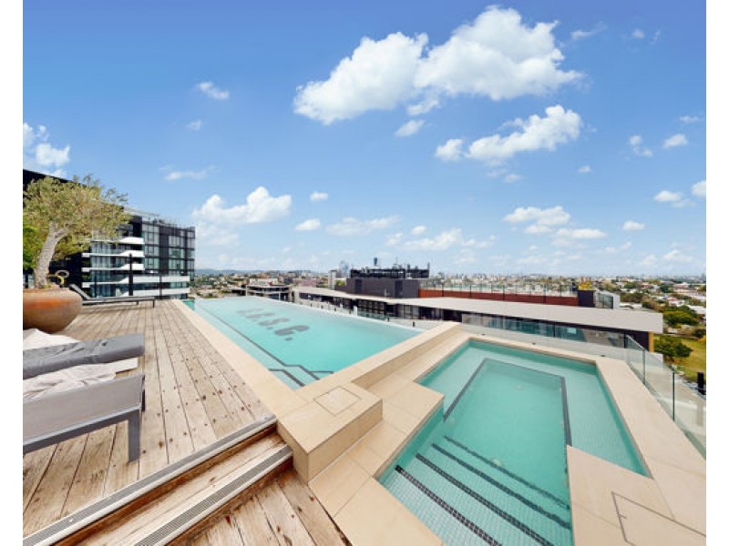 1106/19 Deshon Street, Woolloongabba QLD 4102