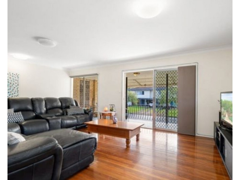 22 Nidalla St, Macgregor QLD 4109