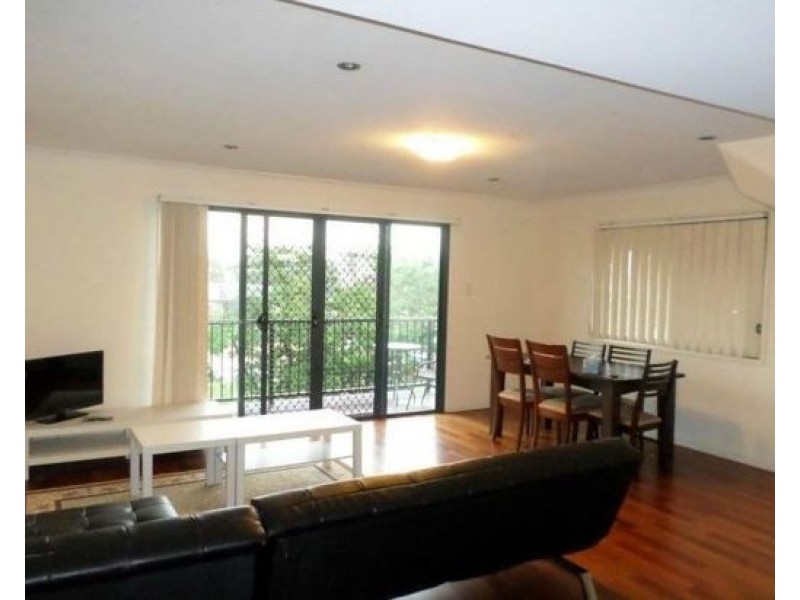 1/291 Moggill Road, Indooroopilly QLD 4068