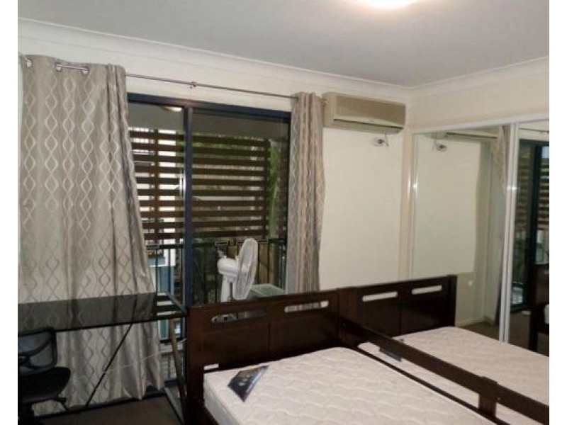 1/291 Moggill Road, Indooroopilly QLD 4068