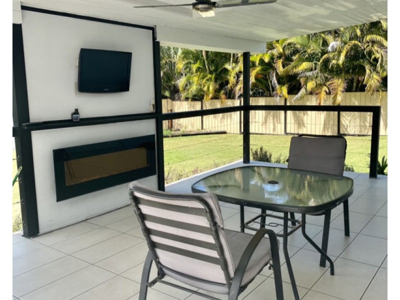 23 Parkes Drive, Helensvale QLD 4212
