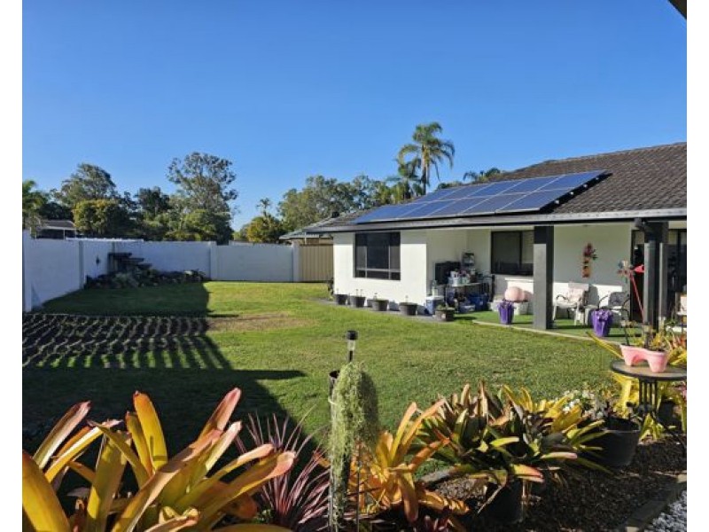 23 Parkes Drive, Helensvale QLD 4212