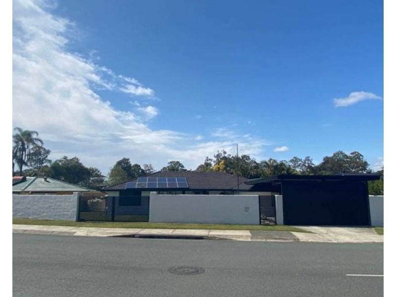 23 Parkes Drive, Helensvale QLD 4212