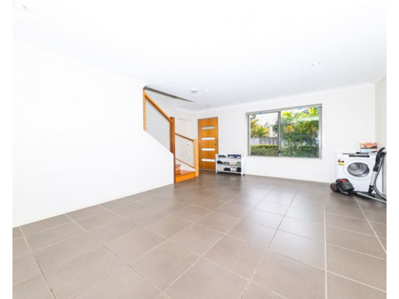 54 20 Kianawah Road South, Manly West QLD 4179