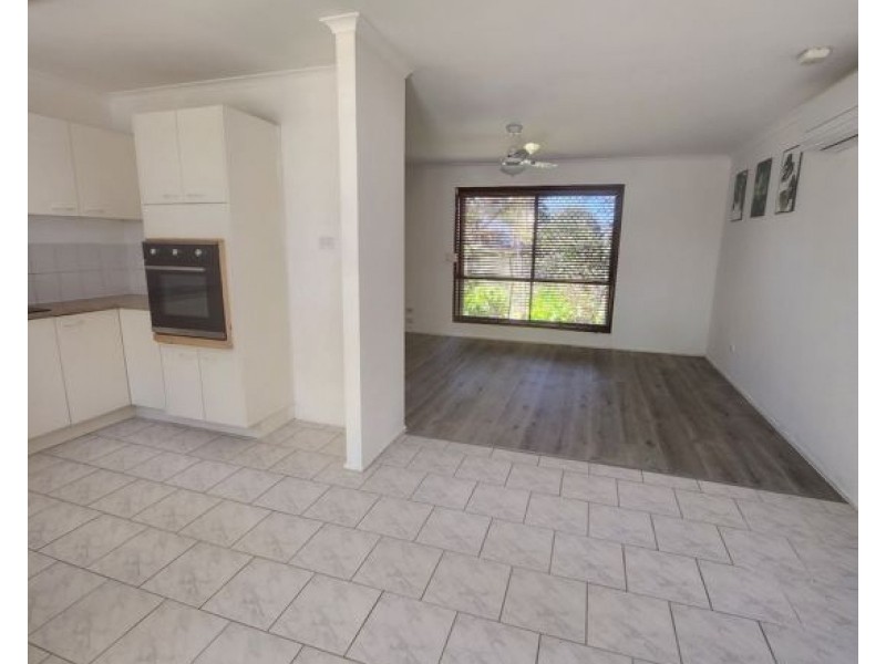 35 Erin Drive, Browns Plains QLD 4118