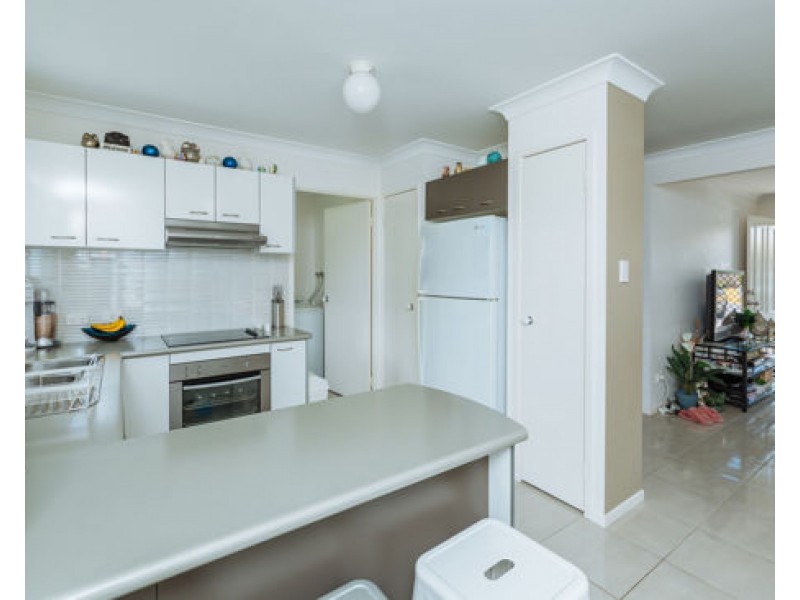 17/1 McAuley Parade, Pacific Pines QLD 4211