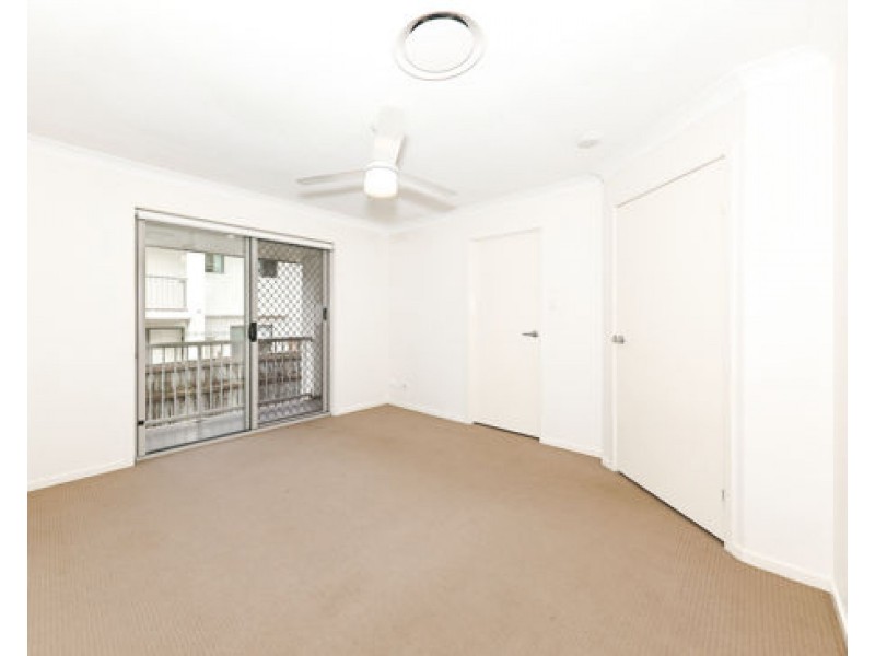 55 20 Kianawah Road South, Manly West QLD 4179