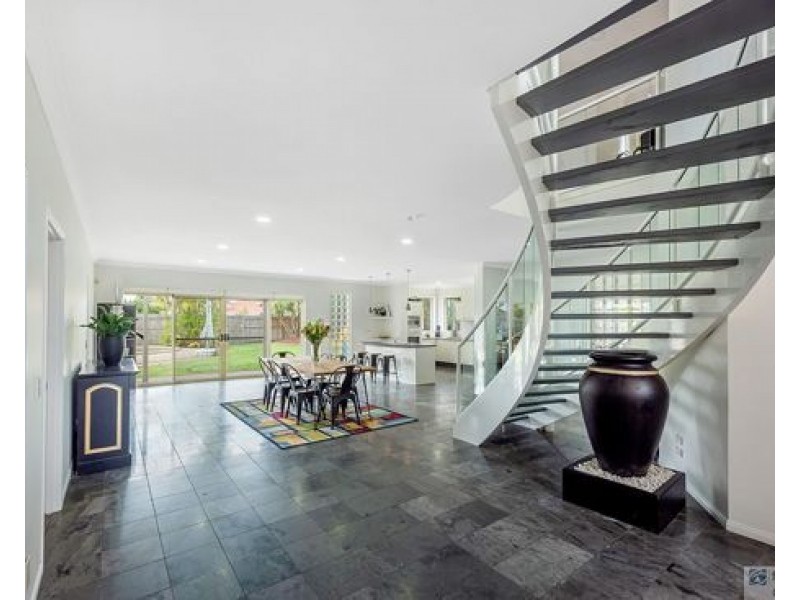 115 Port Jackson Blvd, Clear Island Waters QLD 4226