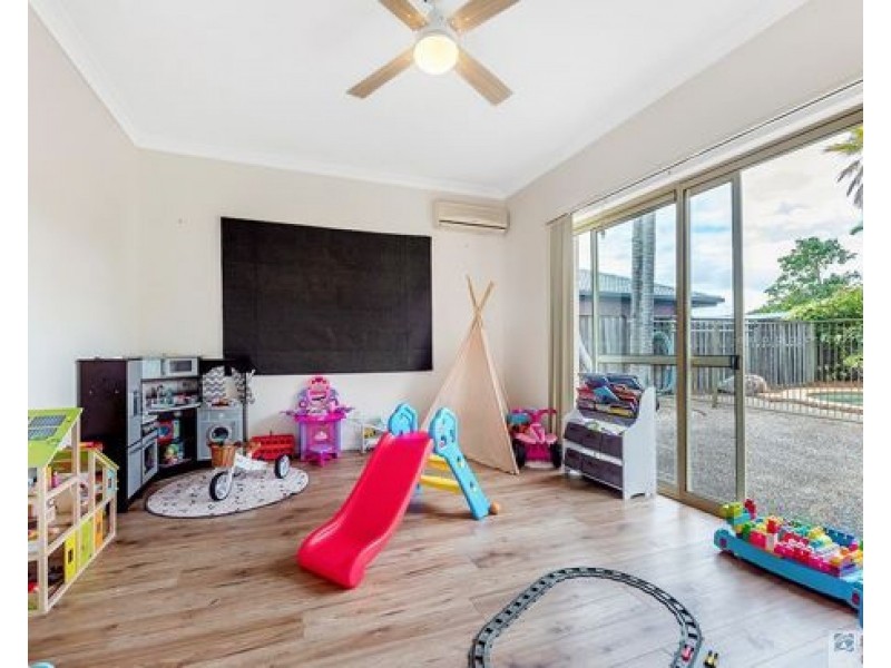 115 Port Jackson Blvd, Clear Island Waters QLD 4226