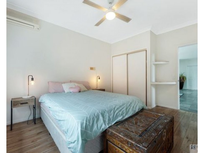 115 Port Jackson Blvd, Clear Island Waters QLD 4226