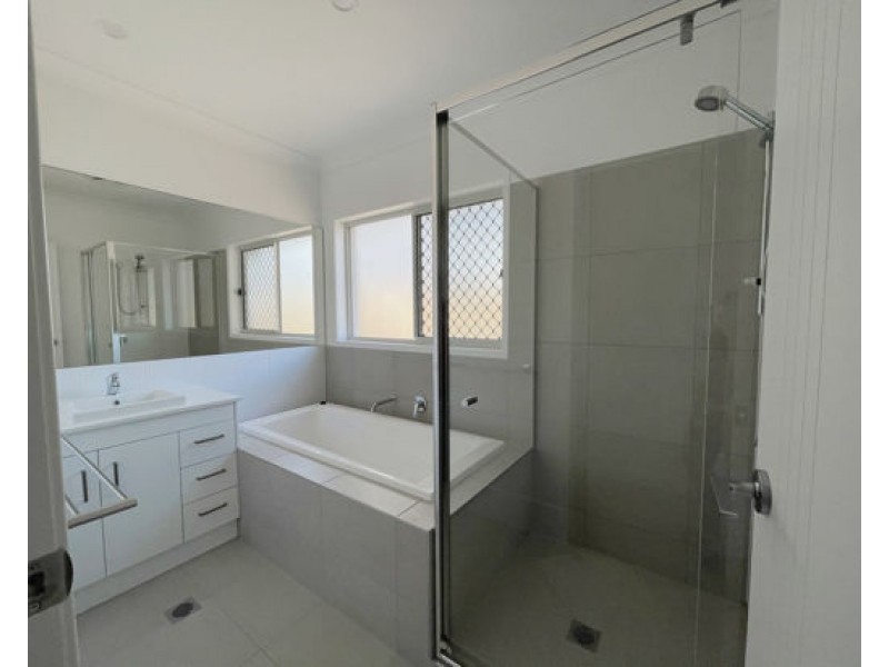 52 Fangipani Street, Rochedale QLD 4123